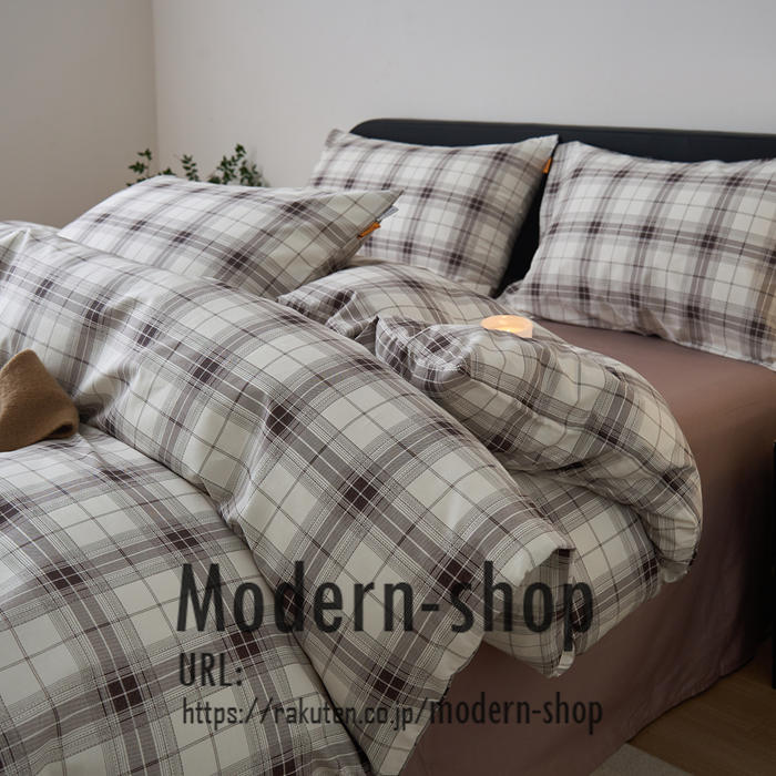 商品詳細 特徴 このチェック柄の掛け布団カバーセットは、おしゃれでかわいいデザインが魅力です。綿素材を使用しているので、肌触りが良く、通気性も抜群。洗えるので、いつでも清潔に保てます。レディースにもメンズにもぴったりで、寝室をスタイリッシュに演出します。リラックスしたい夜にぴったりのアイテムです！ 素材 コットン サイズ Type A フラットシーツタイプ シングル 掛け布団カバー：150cmX200cm　フラットシーツ：160cmX240cm　枕カバー：48cmX74cmX1枚 ダブル 掛け布団カバー：200cmX230cm　フラットシーツ：240cmX250cm　枕カバー：48cmX74cmX2枚 Type B ボックスシーツタイプ シングル 掛け布団カバー：150cmX200cm　ボックスシーツ：100cmX200cm　枕カバー：48cmX74cmX1枚 ダブル 掛け布団カバー：200cmX230cm　ボックスシーツ：180cmX200cm　枕カバー：48cmX74cmX2枚 HOTワード 布団カバー 掛け布団カバー4点セット 3点セット 綿 綿100％ 超長綿 サテン 子供部屋 インテリア雑貨 モノトーン シンプル 天然素材 ナチュラル ダニ 防ダニ ダニ通過ゼロ 高密度 速乾 掛けカバー 布団カバー カバーリング 寝具 工場直送 メイドインジャパン 国産 国内製 肌掛け布団用 安眠 快眠 高品質 熟睡 睡眠 肌触りシルキータッチ 贅沢 ホテル仕様 高級ホテル ホテルタイプ ホテルスタイル さらさら ぬくぬく ひんやり あたたかい 涼感 やわらかい ソフト 冷感 安心 安全 テーラーメイド 眠り ふっくら 別注 オーダーメイド アレルギー 旅館 民泊 薬剤不使用 ラグジュアリー エレガント おしゃれ シンプル 無地 ホワイト 白 パールホワイト ベージュ ゴールドベージュ ブルー 水色 ロイヤルブルー グレー 灰色 ムーンストーングレー ブラウン 茶色 ショコラブラウン ピンク 桃色 グレイッシュピンク ブラック 黒 ブリリアントブラック 北欧 オールシーズン 洗濯可 丸洗い 高級 シンプル 洗える 衛生的 柔らかい きれいめ カバー ベーシック 季節 シーツカバー カバーシーツ シングルロング 春 夏 秋 冬 品質 洗える プレミアム コーデ ナチュラル インテリア ファブリック オーダー 新生活 引っ越し 春夏用 秋冬用 お祝い ギフト 新築 一人暮らし 寮生活 父の日 母の日 敬老の日 デザイン コーディネート 生活用品 お返し 内祝い お礼 出産 プレゼント 結婚祝い シンプル 定番商品 ギフト人気 訳あり アウトレット セール 送料無料 オススメ おすすめ オンラインショップ 原産国 中国製 ご注意点 ●実寸はメジャー採寸の為、若干の誤差が生じる場合があります。 ●色合いはモニター環境により若干の誤差が出ます。 ●海外製品のため、詳細タグなし。 ●本製品は生産過程におきまして、生地を織る際の糸の継ぎ目や多少のほつれが生じることがありまが、品質上は問題ありません。また、生地の織りに他繊維が混紡している場合もございます。