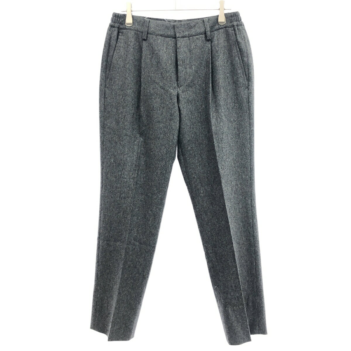 商品管理ID：ITC763L6E1DO B:MING by BEAMS ビーミングバイビームス ウールフランネルスラックスパンツ 91-23-0229-803 コンディションについて コンディションランクの基準は、当社が設けた基準となります。 感じ方には個人差がありますので、参考程度にお考え下さい。 また、状態の全てを記載しきれない場合があります。 特にC・Dランクの商品は、詳細に記載しきれない毛玉や汚れ、小穴等の微細なダメージがある場合がございます。 新品・中古品に関わらず、一部の付属品がない場合がございます。 ガーメント等の例外を除いて、画像に写っているものが全てとなります。 気になる点がございましたら、ご注文前に質問欄よりお問い合わせください。 状態について詳細 備考 91-23-0229-803 商品詳細 商品管理ID ITC763L6E1DO ブランド B:MING by BEAMS ビーミングバイビームス アイテム名 ウールフランネルスラックスパンツ サイズ表記 44 実寸 ウエスト：74cm もも幅：32cm ひざ幅：22cm 裾幅：18.5cm 股上：24cm 股下：73cm ※体型によっては画像のイメージと異なる場合がございます。お手持ちの洋服と記載の各実寸を比較してサイズ感をご確認ください。 色 グレー 素材 表地：毛54％ ポリエステル37％ ナイロン7％ ポリウレタン2％ 膝裏地：ポリエステル100％ 取扱い店舗 ご注文に関する注意事項 ※掲載商品は実店舗等で同時販売しており、欠品になる場合がございます。 恐れ入りますがその際はキャンセルとなりますことを予めご了承ください。 ※コンディションランクについては保存袋や箱、その他付属品の状態は対象外です。 ※掲載写真はお使いのモニターや環境設定等により若干色合いが異なって見える場合がございます。予めご了承ください。 ※新品・中古品に関わらず一部付属品がない場合がございます。掲載画像をご確認の上、ご不明点は事前にお問い合わせください。 返品について ※原則、お客様都合での返品は承りできません。ご不安な点は事前に問い合わせフォームよりお問い合わせください。 （商品の不良等、弊社過失の場合はお受け取りより7日以内にご連絡いただければ返品受付いたします。詳しくはこちらをご覧くださいませ。）B:MING by BEAMS ビーミングバイビームス ウールフランネルスラックスパンツ 91-23-0229-803 グレー 44 「B:MING by BEAMS ビーミングバイビームス」一覧はこちら