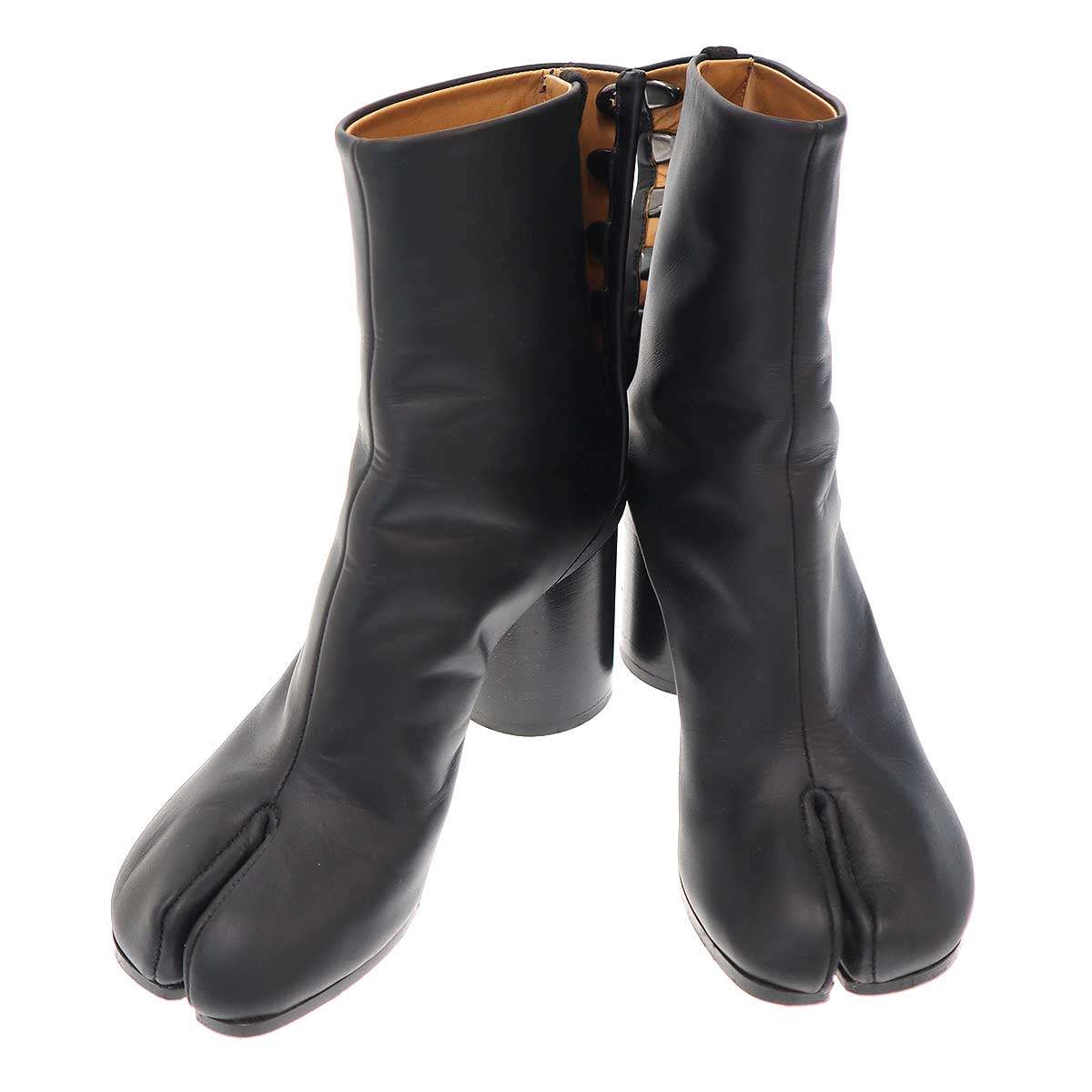 Rakuten - Maison Margiela 22 メゾン マルジェラ Tabi Boots タビレザーヒールブーツ ブラック 35 1/2 【中古】 ITF9UFO4CTAM