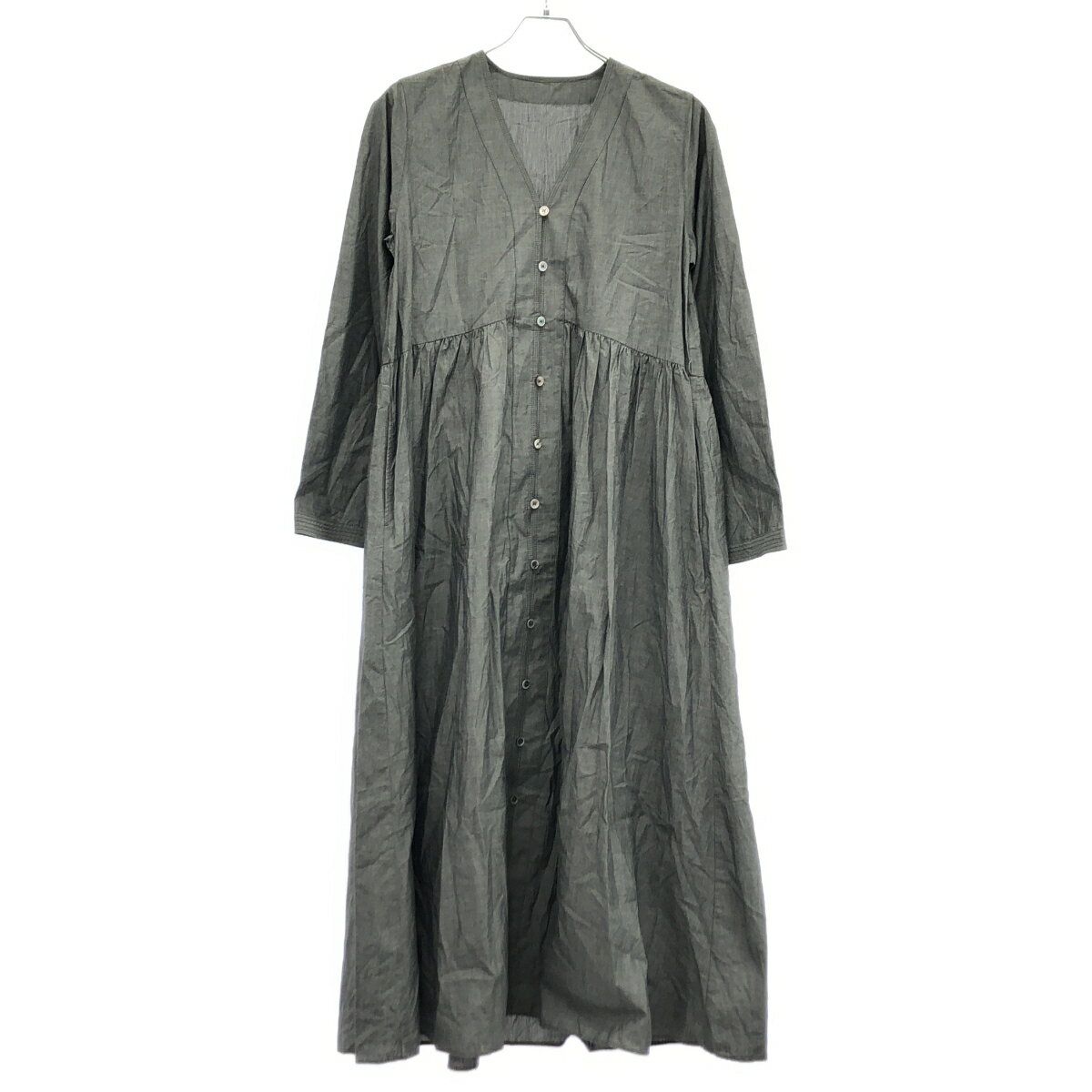 商品管理ID：ITW2JXFHUPGL Steven Alan スティーブンアラン コットンマキシドレスワンピース 8226-199-0645 コンディションについて コンディションランクの基準は、当社が設けた基準となります。 感じ方には個人差がありますので、参考程度にお考え下さい。 また、状態の全てを記載しきれない場合があります。 特にC・Dランクの商品は、詳細に記載しきれない毛玉や汚れ、小穴等の微細なダメージがある場合がございます。 新品・中古品に関わらず、一部の付属品がない場合がございます。 ガーメント等の例外を除いて、画像に写っているものが全てとなります。 気になる点がございましたら、ご注文前に質問欄よりお問い合わせください。 状態について詳細 僅かな着用感がございますが、比較的美品の商品になります。 備考 8226-199-0645 商品詳細 商品管理ID ITW2JXFHUPGL ブランド Steven Alan スティーブンアラン アイテム名 コットンマキシドレスワンピース サイズ表記 S 実寸 肩幅：39.5cm 身幅：48.5cm 総丈：124cm 裄丈：78.5cm 袖丈：58.5cm ※体型によっては画像のイメージと異なる場合がございます。お手持ちの洋服と記載の各実寸を比較してサイズ感をご確認ください。 色 グレー 素材 コットン97％、シルク3％ 取扱い店舗 ご注文に関する注意事項 ※掲載商品は実店舗等で同時販売しており、欠品になる場合がございます。 恐れ入りますがその際はキャンセルとなりますことを予めご了承ください。 ※コンディションランクについては保存袋や箱、その他付属品の状態は対象外です。 ※掲載写真はお使いのモニターや環境設定等により若干色合いが異なって見える場合がございます。予めご了承ください。 ※新品・中古品に関わらず一部付属品がない場合がございます。掲載画像をご確認の上、ご不明点は事前にお問い合わせください。 返品について ※原則、お客様都合での返品は承りできません。ご不安な点は事前に問い合わせフォームよりお問い合わせください。 （商品の不良等、弊社過失の場合はお受け取りより7日以内にご連絡いただければ返品受付いたします。詳しくはこちらをご覧くださいませ。）Steven Alan スティーブンアラン コットンマキシドレスワンピース 8226-199-0645 グレー S 「Steven Alan スティーブンアラン」一覧はこちら