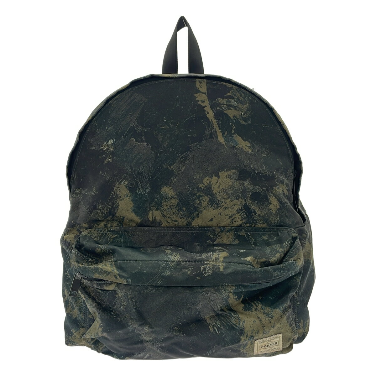 商品管理ID：ITNLH7K85CHU MACKINTOSH×PORTER マッキントッシュ×ポーター ナイロンカモフラージュデイパック バックパック コンディションについて コンディションランクの基準は、当社が設けた基準となります。 感じ方には個人差がありますので、参考程度にお考え下さい。 また、状態の全てを記載しきれない場合があります。 特にC・Dランクの商品は、詳細に記載しきれない毛玉や汚れ、小穴等の微細なダメージがある場合がございます。 新品・中古品に関わらず、一部の付属品がない場合がございます。 ガーメント等の例外を除いて、画像に写っているものが全てとなります。 気になる点がございましたら、ご注文前に質問欄よりお問い合わせください。 状態について詳細 全体的に薄汚れ・使用感、ブランドタグや内側にシミがございます。 備考 日本製 商品詳細 商品管理ID ITNLH7K85CHU ブランド MACKINTOSH×PORTER マッキントッシュ×ポーター アイテム名 ナイロンカモフラージュデイパック バックパック サイズ表記 実寸 W（幅）：43.5cm H（高さ）：42.5cm D（奥行き）：14.5cm 色 カーキ系 素材 取扱い店舗 お問い合わせ 商品についてのご質問はフォームよりお気軽にどうぞ。 ※お電話でのお問い合わせは承っておりません。 恐れ入りますが、フォームよりご連絡ください。 &nbsp;&nbsp;✉&nbsp;&nbsp;お問い合わせフォームはこちら&nbsp;&nbsp; ご注文に関する注意事項 ※掲載商品は実店舗等で同時販売しており、欠品になる場合がございます。 恐れ入りますがその際はキャンセルとなりますことを予めご了承ください。 ※コンディションランクについては保存袋や箱、その他付属品の状態は対象外です。 ※掲載写真はお使いのモニターや環境設定等により若干色合いが異なって見える場合がございます。予めご了承ください。 ※新品・中古品に関わらず一部付属品がない場合がございます。掲載画像をご確認の上、ご不明点は事前にお問い合わせください。 返品について ※原則、お客様都合での返品は承りできません。ご不安な点は事前に問い合わせフォームよりお問い合わせください。 （商品の不良等、弊社過失の場合はお受け取りより7日以内にご連絡いただければ返品受付いたします。詳しくはこちらをご覧くださいませ。）MACKINTOSH×PORTER マッキントッシュ×ポーター ナイロンカモフラージュデイパック バックパック カーキ系 「MACKINTOSH×PORTER マッキントッシュ×ポーター」一覧はこちら