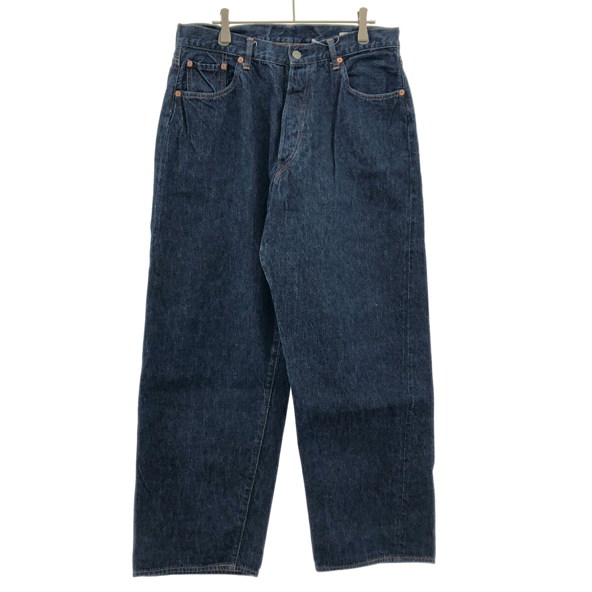 商品管理ID：ITOO7H4TS38G COMOLI コモリ 21SS デニムパンツ T01-03006 コンディションについて コンディションランクの基準は、当社が設けた基準となります。 感じ方には個人差がありますので、参考程度にお考え下さい。 また、状態の全てを記載しきれない場合があります。 特にC・Dランクの商品は、詳細に記載しきれない毛玉や汚れ、小穴等の微細なダメージがある場合がございます。 新品・中古品に関わらず、一部の付属品がない場合がございます。 ガーメント等の例外を除いて、画像に写っているものが全てとなります。 気になる点がございましたら、ご注文前に質問欄よりお問い合わせください。 状態について詳細 備考 T01-03006 商品詳細 商品管理ID ITOO7H4TS38G ブランド COMOLI コモリ アイテム名 21SS デニムパンツ サイズ表記 2 実寸 ウエスト：84cm もも幅：37.5cm ひざ幅：31cm 裾幅：23cm 股上：33.5cm 股下：69.5cm ※体型によっては画像のイメージと異なる場合がございます。お手持ちの洋服と記載の各実寸を比較してサイズ感をご確認ください。 色 インディゴ 素材 綿100％ 取扱い店舗 ご注文に関する注意事項 ※掲載商品は実店舗等で同時販売しており、欠品になる場合がございます。 恐れ入りますがその際はキャンセルとなりますことを予めご了承ください。 ※コンディションランクについては保存袋や箱、その他付属品の状態は対象外です。 ※掲載写真はお使いのモニターや環境設定等により若干色合いが異なって見える場合がございます。予めご了承ください。 ※新品・中古品に関わらず一部付属品がない場合がございます。掲載画像をご確認の上、ご不明点は事前にお問い合わせください。 返品について ※原則、お客様都合での返品は承りできません。ご不安な点は事前に問い合わせフォームよりお問い合わせください。 （商品の不良等、弊社過失の場合はお受け取りより7日以内にご連絡いただければ返品受付いたします。詳しくはこちらをご覧くださいませ。）COMOLI コモリ 21SS デニムパンツ T01-03006 インディゴ 2 「COMOLI コモリ」一覧はこちら