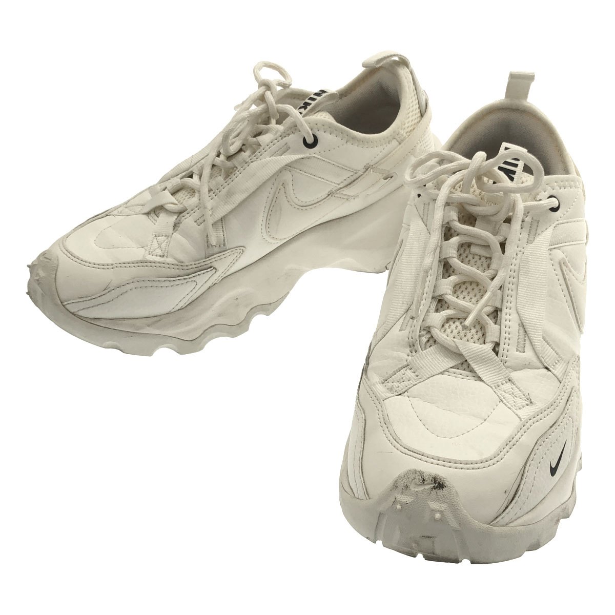 Rakuten - NIKE ナイキ TC7900 Sail スニーカー DD9682-100 ホワイト 25cm 【中古】 ITM50VD09U6U