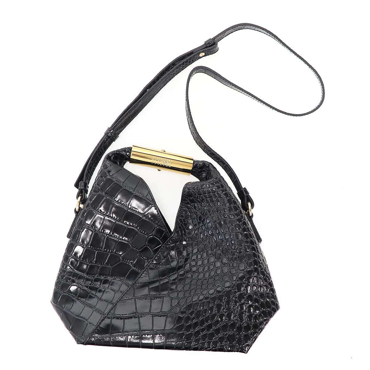 乐天商城 - MM6 Maison Margiela エムエムシックス メゾン マルジェラ 25AW NEW JAPANESE CROSSBODY BAG ニュージャパニーズ クロスボディバッグ SB6WD0042 ブラック 【中古】 IT5EYSO3Y2J2