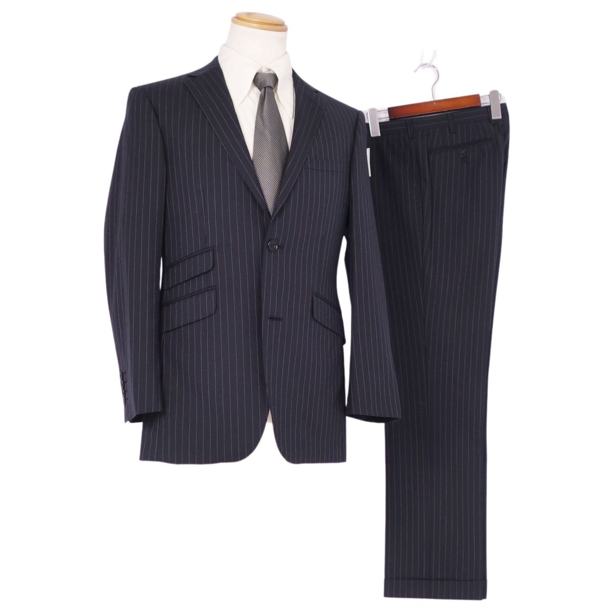 【極美品】バーバリー ブラックレーベル BURBERRY BLACK LABEL セットアップ スーツ シングル ストライプ ウール ジャケット パンツ メンズ 38(M相当) ブラック【中古】