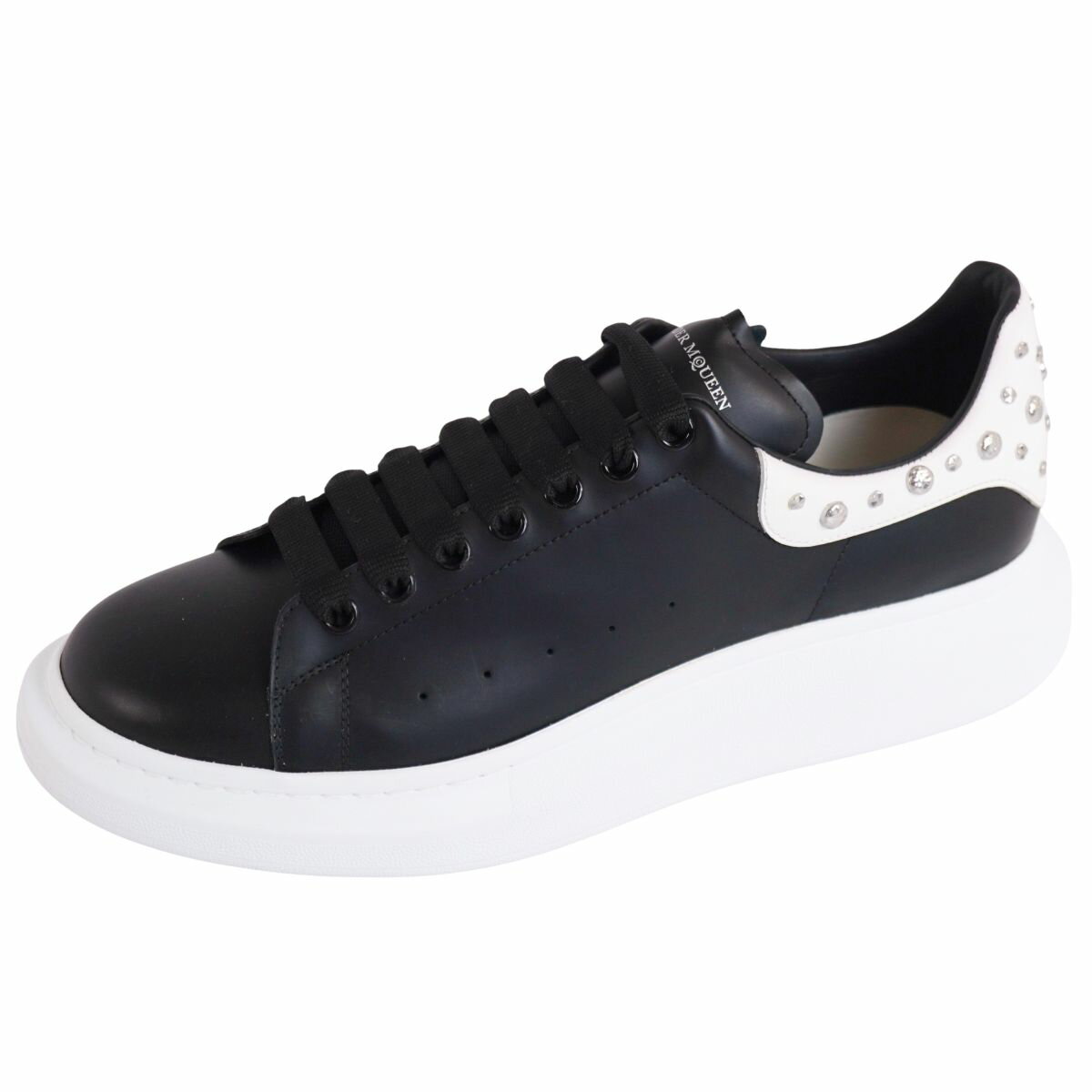 【美品】Alexander McQueen スタッズレザー 40 BLACK Alexander McQueenの「究極にクールな黒」ヨンアと山田優が着る