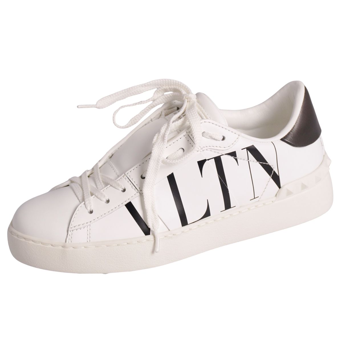 ヴァレンティノ VALENTINO レディーススニーカー　シルバー　351/2 中古・古着通販】VALENTINO GARAVANI (ヴァレンティノ・ガラヴァーニ