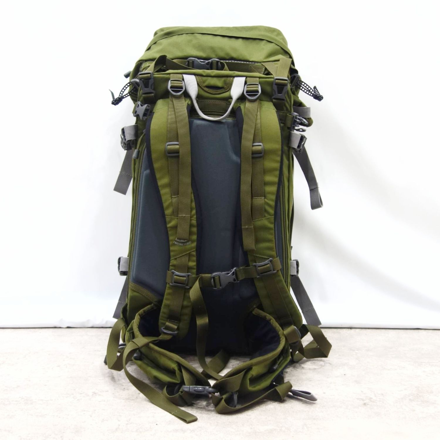 MODEST LORD 仙台 楽天市場店の【美品】プラスワンワークス PLUS ONE WORKS バックカントリー バックパック Irwak 38L スキー スノーボード BC グリーン【中古】｜アングル3