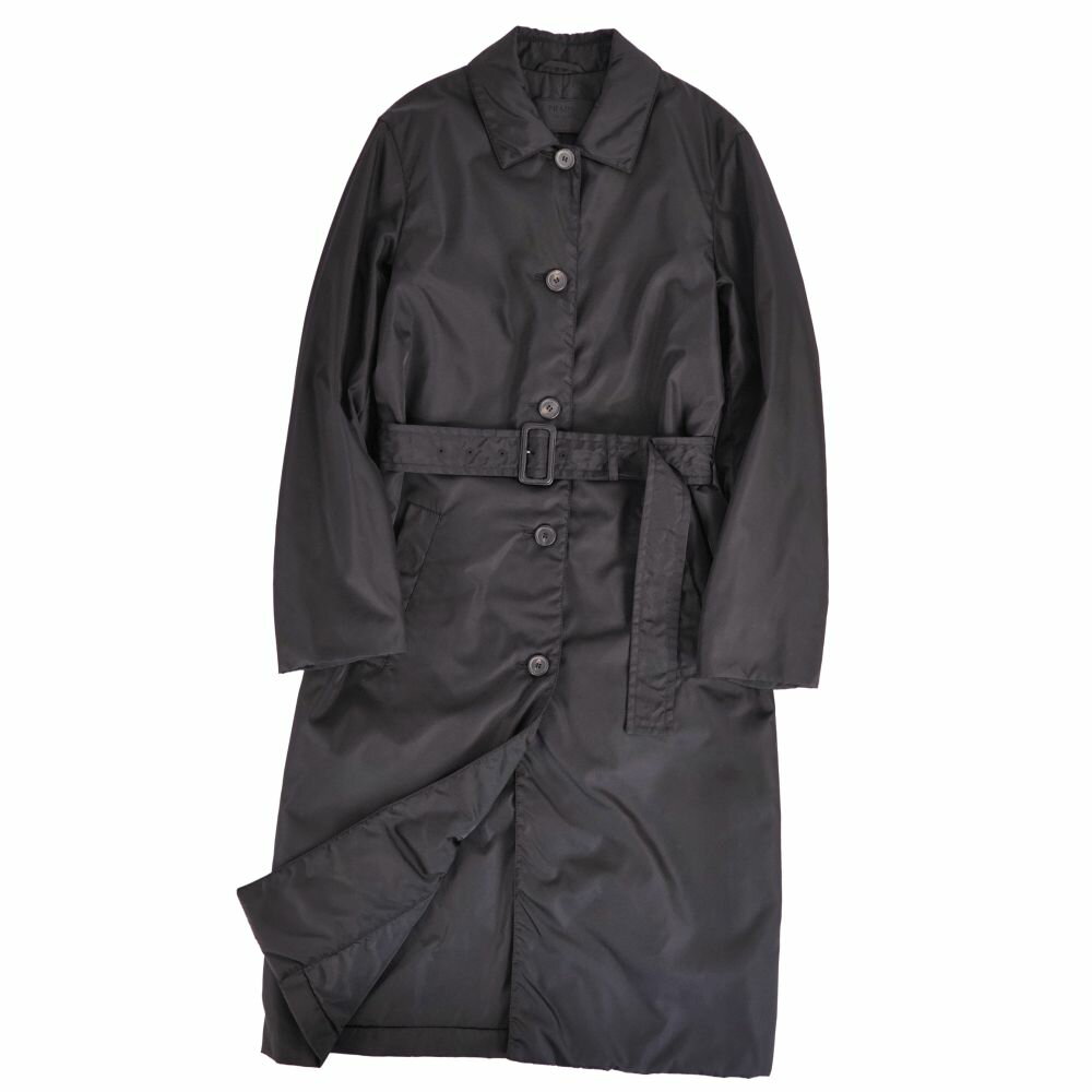 Rakuten - 【美品】プラダ PRADA コート ベルト付き ロングコート ナイロン 中綿入り アウター レディース イタリア製 40(M相当) ブラック【中古】