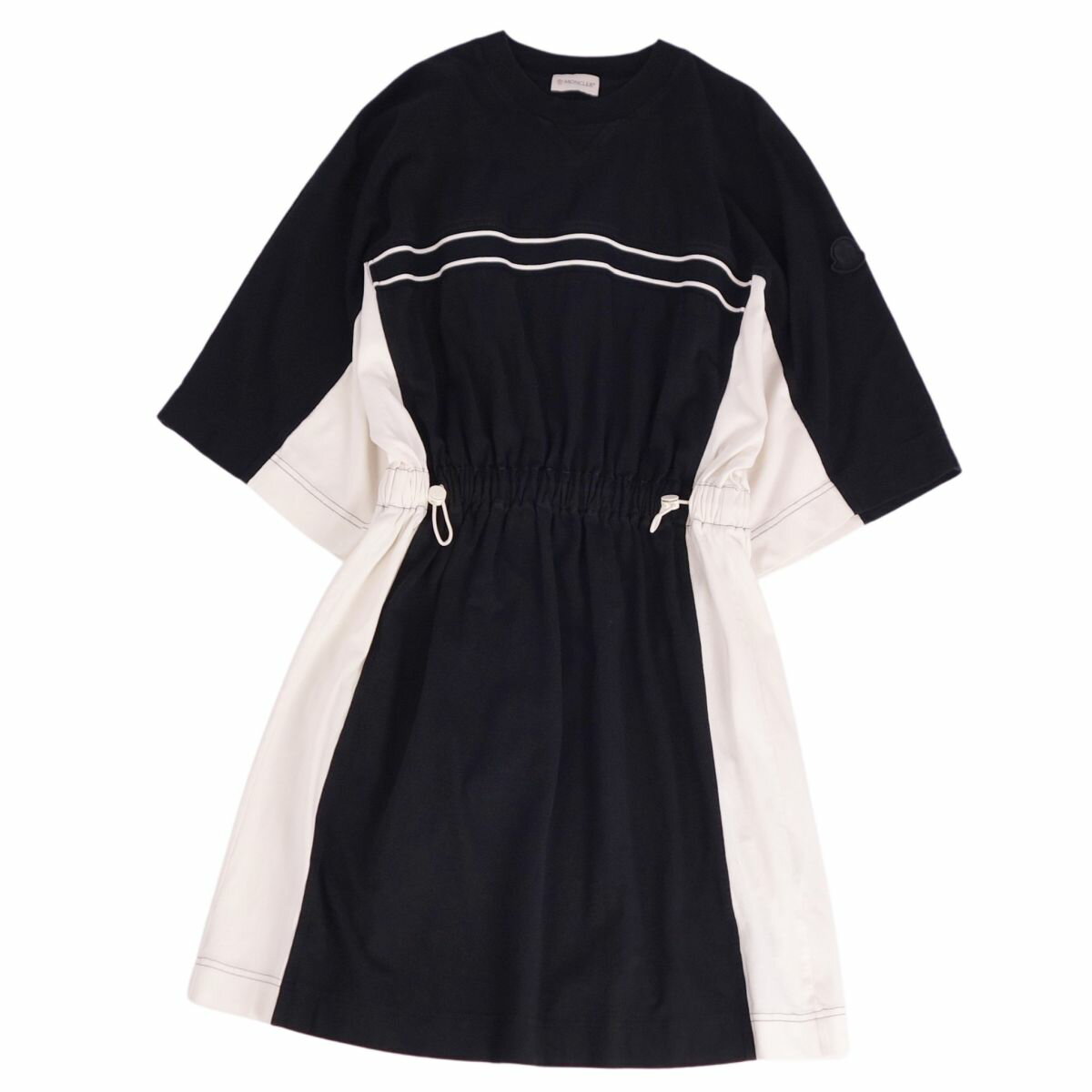 〈新品タグ付き！〉MONCLER Tシャツ型 カジュアルワンピース ベルト付き