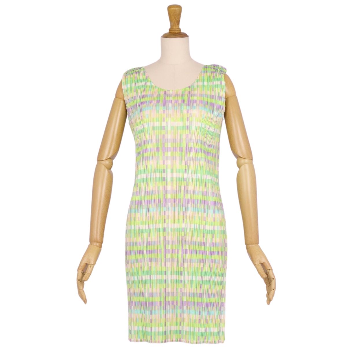 【極美品】プリーツプリーズ イッ�