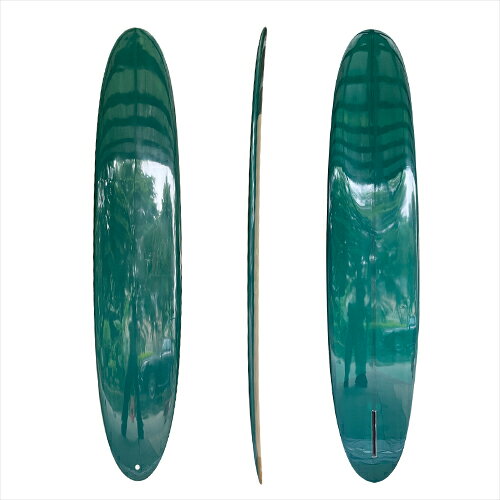 Funktion PUサーフボード ロングボード 高品質PUフォーム 軽量 高強度 9'6"*22 15/16"*2 15/16" 73L 906PU-GREEN W06 西濃運輸営業所止め ●商品の詳しい状態の動画がYouTubeに有りますので、右のボード番号で検索してご覧になって下さい。ボード番号：906PU-GREEN W06 適合体重（推奨） ：55~ 110KG 全長 ：9'6'' 幅 ：22 15/16'' 厚さ ：2 15/16" Vol:73L レール形状 ：ボキシー ノーズキック：強い テール形状 :ラウンドテール フォームマテリアル ：　PU（フォーム） フィンシステム 　　：　Boxフィン+サイド 付属品：　グラスフレックスフィン 注意点：基本的に回収されたアウトレット/新品のサーフボードの販売の為、ノークレームノーリターンでお願いします。又細かい問い合わせや神経質な方は直接触れて購入出来る路面店での買い物をお勧めします。 ボードの状態は1)新品無傷、2)黄ばみ、3)傷や凹み、4)中古使用ずみ、などとなります。 Funktion PUサーフボードは、高品質なポリウレタン素材を採用したオールラウンドモデルです。 軽量でありながら高い耐久性と適度なフレックス性能を兼ね備え、初心者から中上級者まで幅広く対応します。 特徴的なティントカラー仕上げにより、クラシックかつ洗練されたデザインを実現。 見た目の美しさと機能性を両立した1本です。 波のサイズやスタイルに応じて選べる豊富なサイズ展開で、あなたのサーフスタイルに最適なボードが見つかります。 配送に関して：（重要なので必ずお読み下さい）本商品は発送までに7〜10日程度のお時間をいただきます。この商品は佐川急便から最寄りの西濃運輸営業所止めにて配送いたします。最寄りの西濃運輸営業所をご確認ください。配送の準備ができると、ご登録のメールアドレスに配送番号のお知らせを送ります。西濃運輸のホームページからお調べして最寄りの営業所に連絡を取って商品の受け取りを行って下さい。※：離島には配送業社の都合により配達出来ません。サーフボードの注文であれば商品説明文の規約にありますように営業所止めのみの配送になりますので西濃運輸にご連絡頂き最寄りの営業所にてお受け取りて下さいます様よろしくお願いいたしますModex(English)Surfboards Order is only available to pick up from your nearest Seino Unyu Station.So please contact them (西濃運輸）and give them Tracking Number to locate your goods to pick them upModex(中国語）衝浪板訂單僅可從〓最近的西濃運輸站提取因此，請與他們聯〓（西濃運輸），並給他們跟踪號以找到〓要取貨的貨物 6