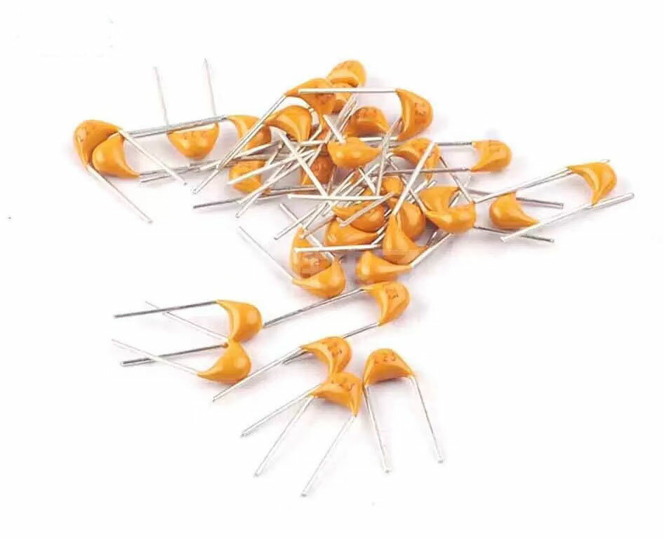 Rakuten - Moechando 50V 積層セラミックコンデンサ 足ピッチ：5mm（50個入り）記号：821
