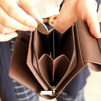 コルクレザーの三つ折り財布「CONNIETripleWallet」