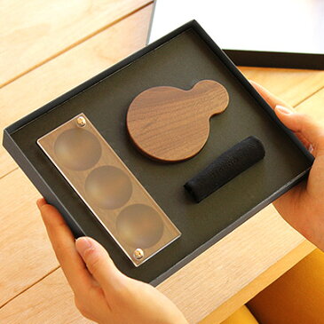 ■ジュエリーケースと手鏡のギフトボックス「Gift Box Jewelry Case & Hand Mirror」