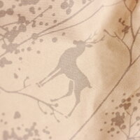 雨の日の自転車や野外フェスに最適。かわいいシカが隠れたレインポンチョ/男女兼用