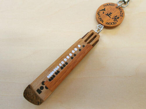 アニマルストアー 木製楽器のストラップ 大正琴 長さ約6cm