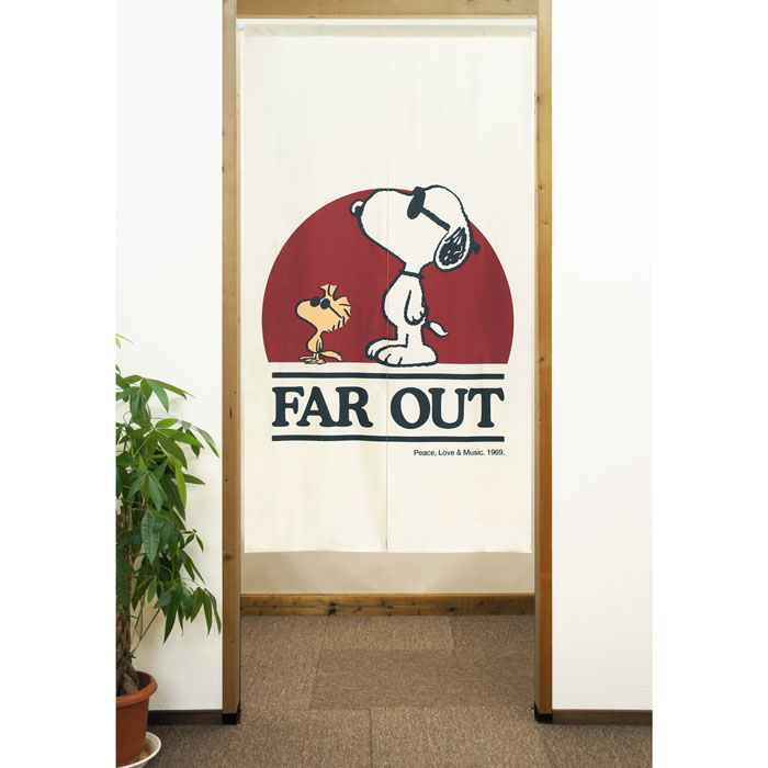 スヌーピー のれん FAR OUT　85cmx 150cm丈 FIWH-93868 タペストリー間仕切り