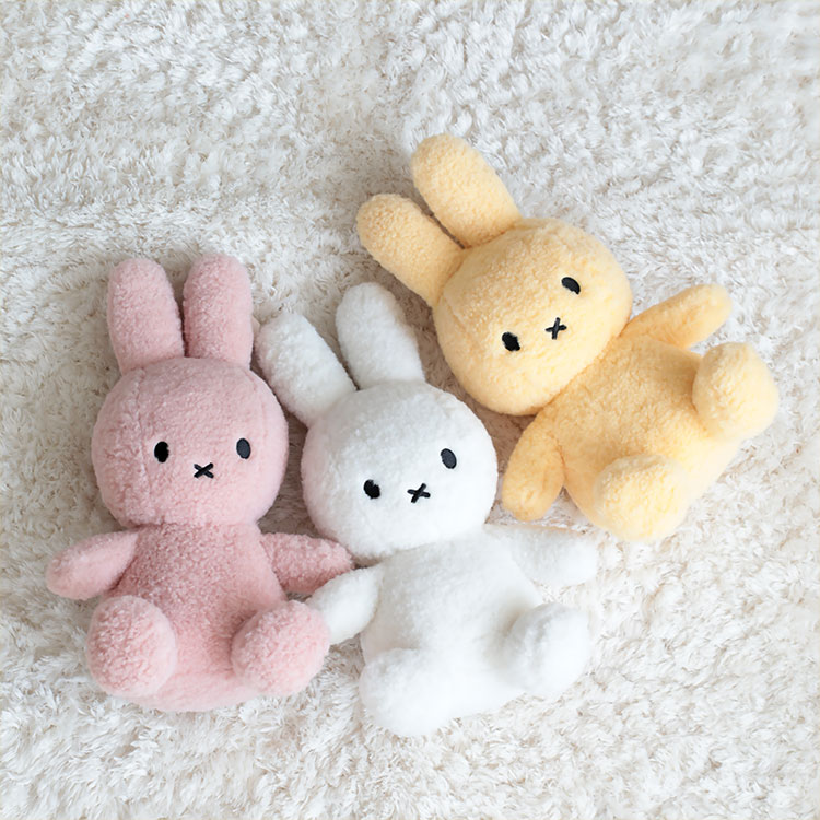 Miffy Recycle Teddy 33cm【ぬいぐるみ ミッフィー グッズ 大人 おしゃれ かわいい 北欧 BON TON TOYS オランダ キャラクター ソフト 子ども キッズ シンプル 誕生日プレゼント 出産祝い ベビー ボントントイズ 父の日 実用的】