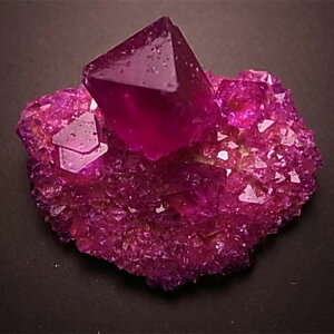 銀河通信社 紫結晶育成キット 006AC【結晶 置物 オブジェ 飾り 自由研究 宿題 夏休み 冬休み 小学生 高学年 低学年 工作 キット 理科 実験 不思議 おもしろい おもしろグッズ 簡単 おしゃれ きれい 女性 男性 子供 男の子 女の子 父の日 誕生日プレゼント 結婚祝い 実用的】