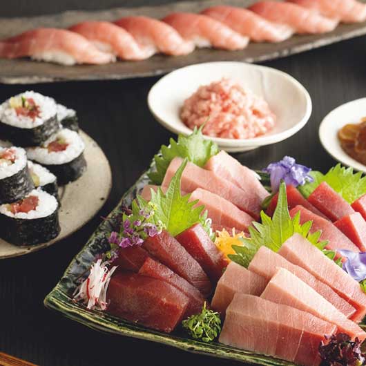 【クーポン有】 販促品 鉢 【送料無料】 神奈川「三浦三崎」目鉢まぐろ 中トロ赤身1kgブロック 鉢 販促品 鉢 人気 敬老会 プレゼント イベント セール s...