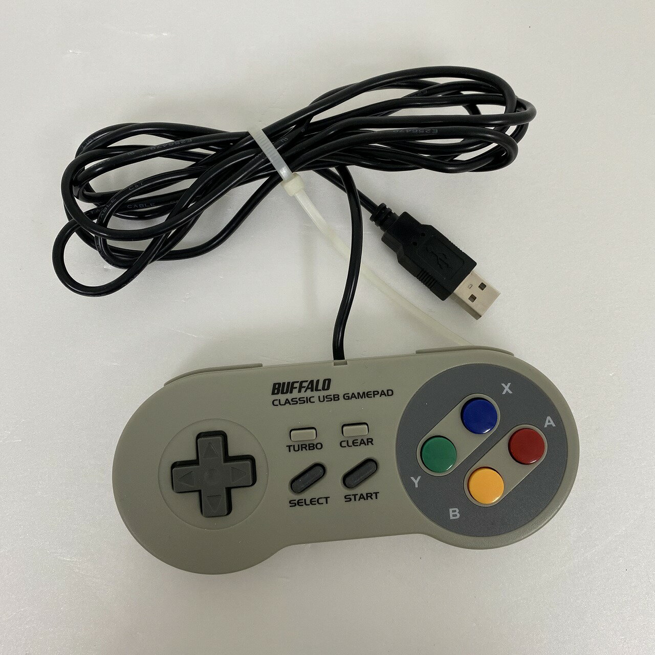 【中古】【美品】BUFFALO クラシックUSBゲームパッド BSGP815GY