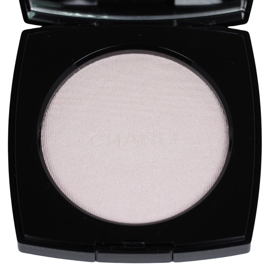 CHANEL シャネル プードゥル ルミエール #40 ホワイト オパール メール便OK 並行輸入品