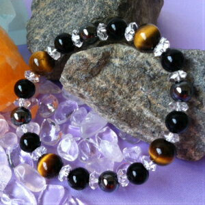 商品説明特徴□■パワーストーンとは■□ 特殊な力を持つと考えられている天然石のことで、用途に応じて身につける石を変えると良いとされています ブレスレットとして左腕につければ潜在能力を高め、右腕につければ積極性をもたらすといわれています オー...