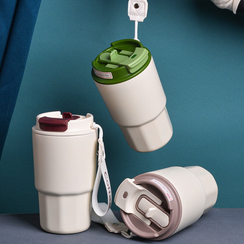 水筒 タンブラー 保温 保冷 直飲み フタ ストラップ付き 真空断熱 持ち運び コンビニカップ 携帯マグ ..