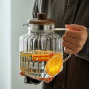 ガラス ピッチャー 1.5L 蓋付き 冷水筒 耐熱 ガラス 麦茶ポット 2リットル 大容量 水 ポット 冷蔵庫 水差し ボトル 冷茶 ジャグ 洗える ウォーターピッチャー おしゃれ 冷茶ポット 冷蔵庫ポット お茶 炭酸 ティーポット 飲料水バケット ドリンクピッチャー キッチン用品(3)