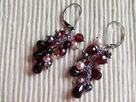 MonaOriginalピアス1(Garnet)