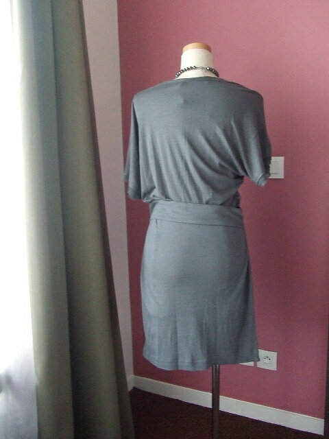 イタリア　ミラノ　Benetton(ミラノ　ベネトン）最新ワンピース