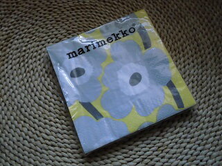 北欧フィンランドのMarimekko (マリメッコ）のペーパーナプキン