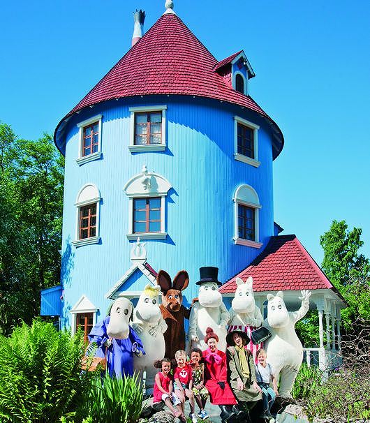 フィンランド　ヘルシンキMoomin　shop新作の日傘兼用の傘