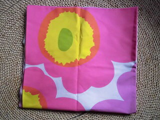 Rakuten - 北欧フィンランドMarimekko Fabric(マリメッコ生地）（MONA）（日本未入荷）