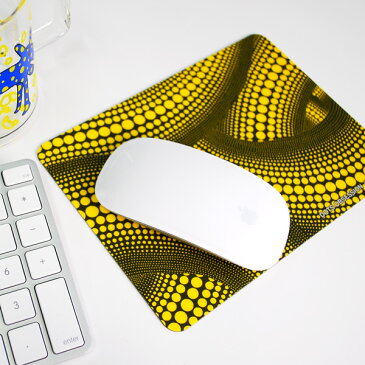 ◆草間彌生 yayoi kusama ☆ マウスパッド PC 小物 下敷き パソコン Dots Obsession ギフトプレゼントオフィス在宅ワーク かわいい おしゃれ かぼちゃ アートブランド クリスマス ハロウィン バレンタイン