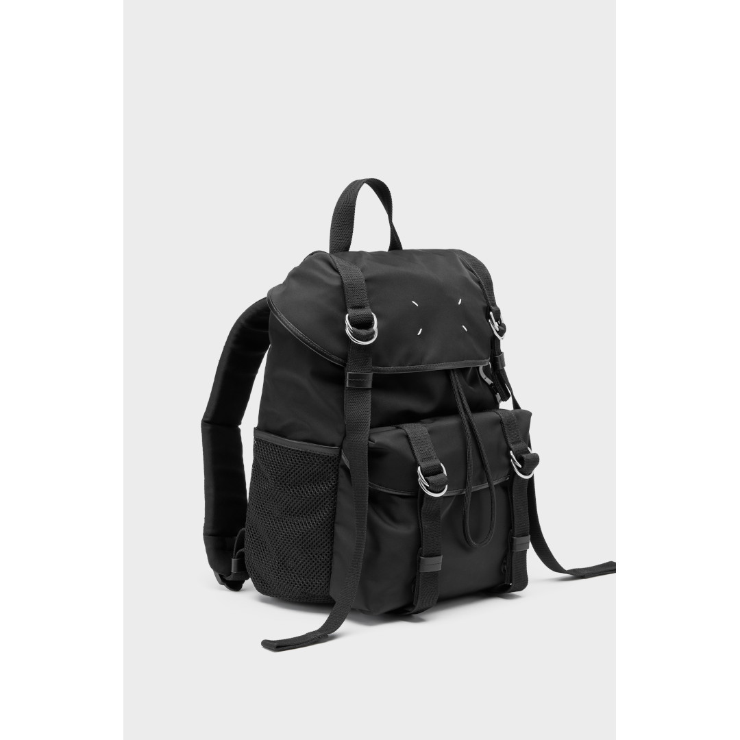 Maison Margiela | メゾン マルジェラ High tech medium backpack BLACK (SB1WA001...