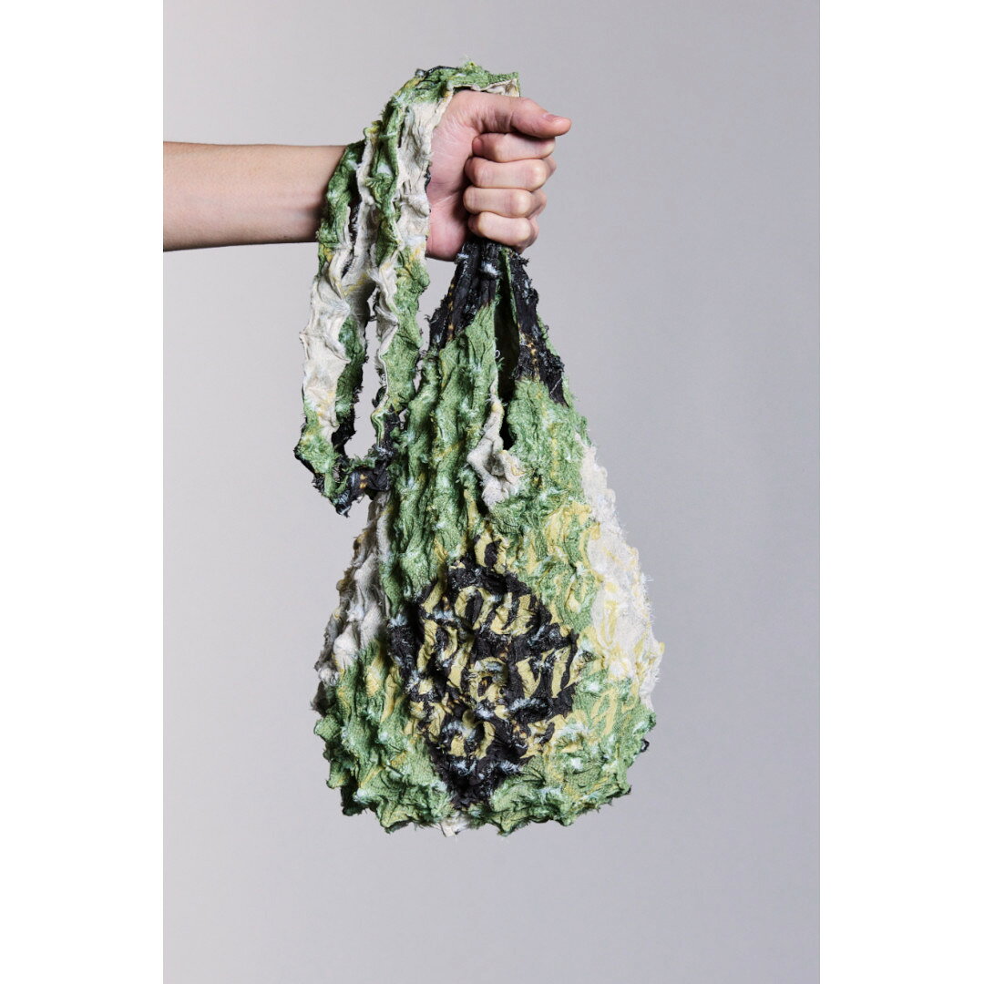 MASU | エムエーエスユー SPIKY DIAMOND BAG PISTACHIO (M26H9OJ002) 26AW 26FW 26秋冬 バッグ スパイキー シグネチャー 絞り加工 インクジェットプリント ポリエステルデシン カットジャガード アーガイル プリント グラフィック