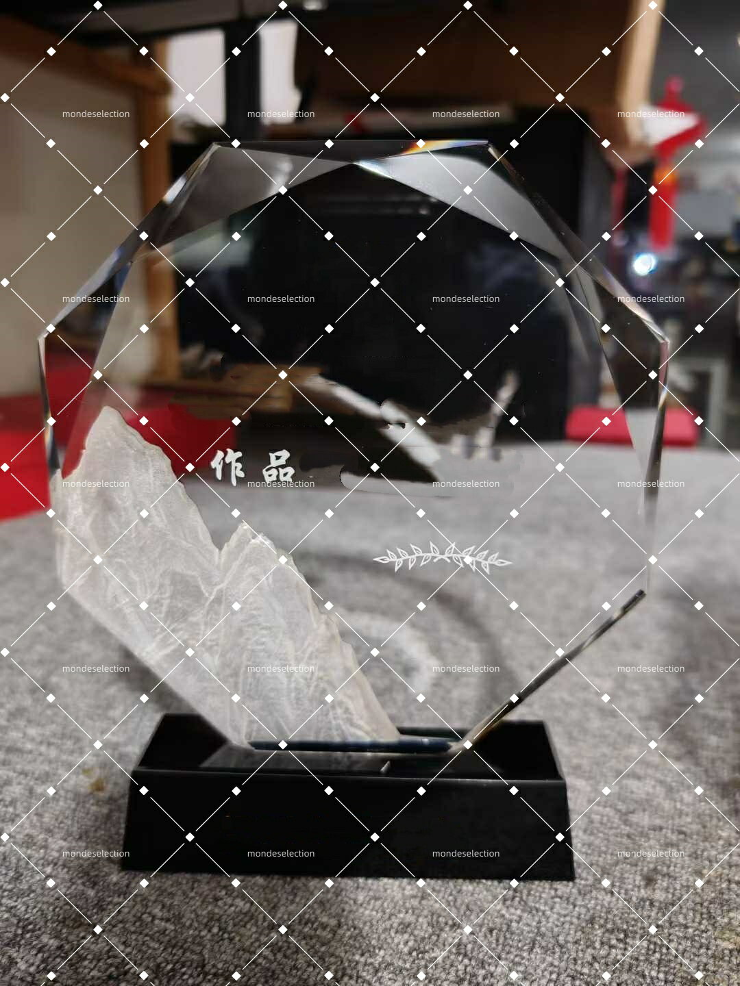 クリスタルトロフィー 表彰品 記念品 贈り物 表彰 トロフィー お祝い いいねトロフィー 優勝トロフィー 優勝カップ トロフィ 表彰 スポーツ大会 おもしろ 景品 表彰メダル コンパクト おしゃれなデザイン 飾りやすく オフィス MVP 王冠 鳳凰 女神