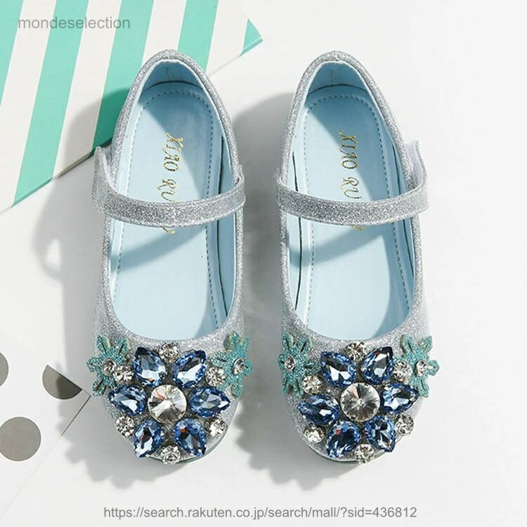 商品説明 color="#000000">商品名 入学式や卒業式、発表会、結婚式などの思い出に残る大切な場面に。 日々成長しているお子さまの足に負担のかかりにくい、つま先を丸くしたデザインで、靴の中でも足の指が窮屈にならず、ゆったり自然な状態を保てます。 マジックテープ（べルクロテープ）なので、小さなお子様でも簡単に靴の脱ぎ履きが可能です。 靴底は弾力性に富み、屈曲性が高く長時間履いても疲れにくいゴム底を採用して、雨の日でも滑りにくい仕様となっています。 シンプルだからこそ、華やかなドレスにも、カジュアルスタイルにもピッタリで、お洋服を引き立たせてくれます。 素材 width="291" bgcolor="#ffffff">ボリエステル＋ゴム サイズ width="291" bgcolor="#ffffff"> 25(内寸：16.5CM) 26(内寸：17CM) 37(内寸：17.5CM) 28(内寸：18CM) 29(内寸：18.5CM) 30(内寸：19CM) 31(内寸：19.5CM) 32(内寸：20CM) 33(内寸：20.5CM) 34(内寸：21CM) 35(内寸：21.5CM) bgcolor="#f0f0f0">カラー color="#000000"> 写真通り セット内容 シューズ 注意 width="291" bgcolor="#ffffff"> PC環境・光の具合により、色や素材のイメージが写真と若干異なる場合がございます。 モデル・写真に使用されているアクセサリー・小物は別途記載が無い限り付属いたしません。 商品に不良があった場合は、商品到着から5日以内にご連絡いただければご返金・交換対応させて頂きます。 商品のサイズは、全て平置きにて外寸を測定しております。 商品によっては+-0.5cm〜1cmの誤差が発生してしまう場合がございます。 該当商品は他店と在庫共有です。タイミングにより、在庫ズレが生じる場合がございます。予めご了承ください。商品説明商品名 入学式や卒業式、発表会、結婚式などの思い出に残る大切な場面に。 日々成長しているお子さまの足に負担のかかりにくい、つま先を丸くしたデザインで、靴の中でも足の指が窮屈にならず、ゆったり自然な状態を保てます。 マジックテープ（べルクロテープ）なので、小さなお子様でも簡単に靴の脱ぎ履きが可能です。 靴底は弾力性に富み、屈曲性が高く長時間履いても疲れにくいゴム底を採用して、雨の日でも滑りにくい仕様となっています。 シンプルだからこそ、華やかなドレスにも、カジュアルスタイルにもピッタリで、お洋服を引き立たせてくれます。 素材ボリエステル＋ゴム サイズ 25(内寸：16.5CM) 26(内寸：17CM) 37(内寸：17.5CM) 28(内寸：18CM) 29(内寸：18.5CM) 30(内寸：19CM) 31(内寸：19.5CM) 32(内寸：20CM) 33(内寸：20.5CM) 34(内寸：21CM) 35(内寸：21.5CM) カラー 写真通り セット内容 シューズ 注意 PC環境・光の具合により、色や素材のイメージが写真と若干異なる場合がございます。 モデル・写真に使用されているアクセサリー・小物は別途記載が無い限り付属いたしません。 商品に不良があった場合は、商品到着から5日以内にご連絡いただければご返金・交換対応させて頂きます。 商品のサイズは、全て平置きにて外寸を測定しております。 商品によっては+-0.5cm〜1cmの誤差が発生してしまう場合がございます。 該当商品は他店と在庫共有です。タイミングにより、在庫ズレが生じる場合がございます。予めご了承ください。