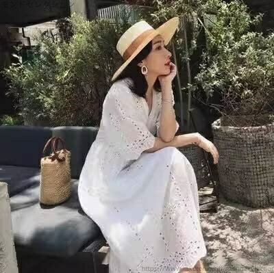 【送料無料】切り替えデザイン Aライン フレア 襟なし ラウンドネック ボリューム袖 五分袖 ミモレ丈 ワンピドレス フレアワンピース