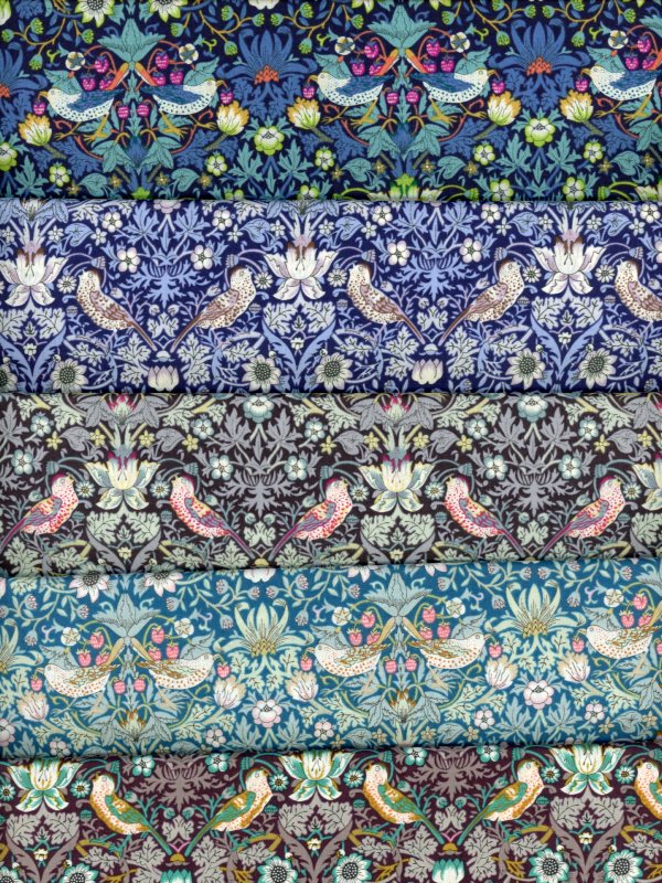 LIBERTYリバティプリント国産エターナルStrawberryThief(ストロベリーシーフ)カットクロス5枚セット3637260のサムネイル