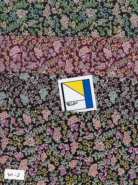 樂天商城 - 生地LIBERTY FABRICS LIBERTYリバティプリントマムコレクション4枚セットBerry Charm(ベリー・チャーム)カットクロスDC34897