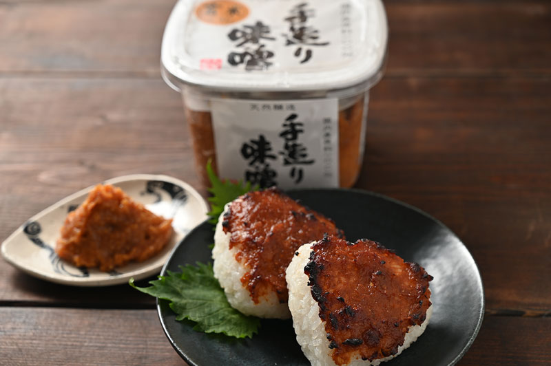 手造り味噌 800g 玄米こうじ | 味噌 みそ 大豆 国産 イベント 景品 会社 大量 法人 食べ物 母の日 2026 父の日 お中元 御中元 春ギフト プレゼント ギフト お祝い お返し 結婚 出産 内祝い 退職祝い お礼 プチギフト お土産 帰省土産 おすすめ お取り寄せ 2