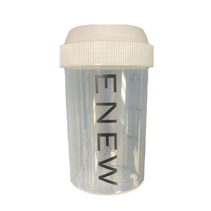 【商品名】 マッコイ ENEW エニュー シェーカー 300ml 【内容量】 1個（300ml） 【商品説明】 計量に便利な目盛り付き。 シェイクできたらそのまま飲めるので、お手軽です。 持ちやすい形がシンプルなので使用後はサッと洗えます。 【使用方法】 1.お好みの牛乳や水などをお好きな分量だけ注ぎ、シルエットプロを加えます。 2.フタをしっかり閉めて振れば簡単に溶かします。 3.シェイクしたらフタを開けて飲んでいただけます。 【素材】 本体：ポリプロピレン（耐熱温度100℃・耐冷温度0℃） キャップ：ポリエチレン（耐熱温度90℃・耐冷温度0℃） *予告なくパッケージ等がリニューアルする場合がございます。ご不安な場合は必ずお問い合わせください。 ・メーカー名：マッコイ ・商品区分：雑貨 ・広告文責：健康．com　連絡先06-6585-9073