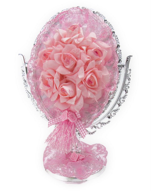 ゴージャスな卓上ミラーです。エレガントなピンクのバラなどで装飾された、かわいいお姫様風の鏡です。サイズ：31×15cm卓上タイプフレーム材質：プラスチック※リボンのデザインは写真と異なる場合がございます