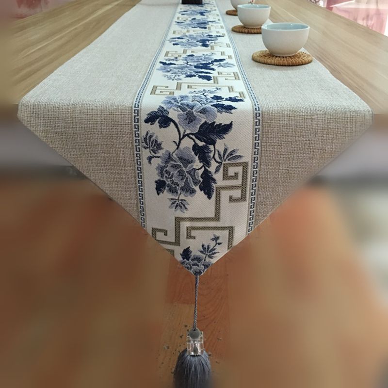 テーブルランナー 美しい花と中国文様 シックな色合い タッセ
