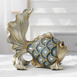 置物 ゴールドの金魚 青いウロコ 立派な尾びれ 彫刻風 (小サイズ)