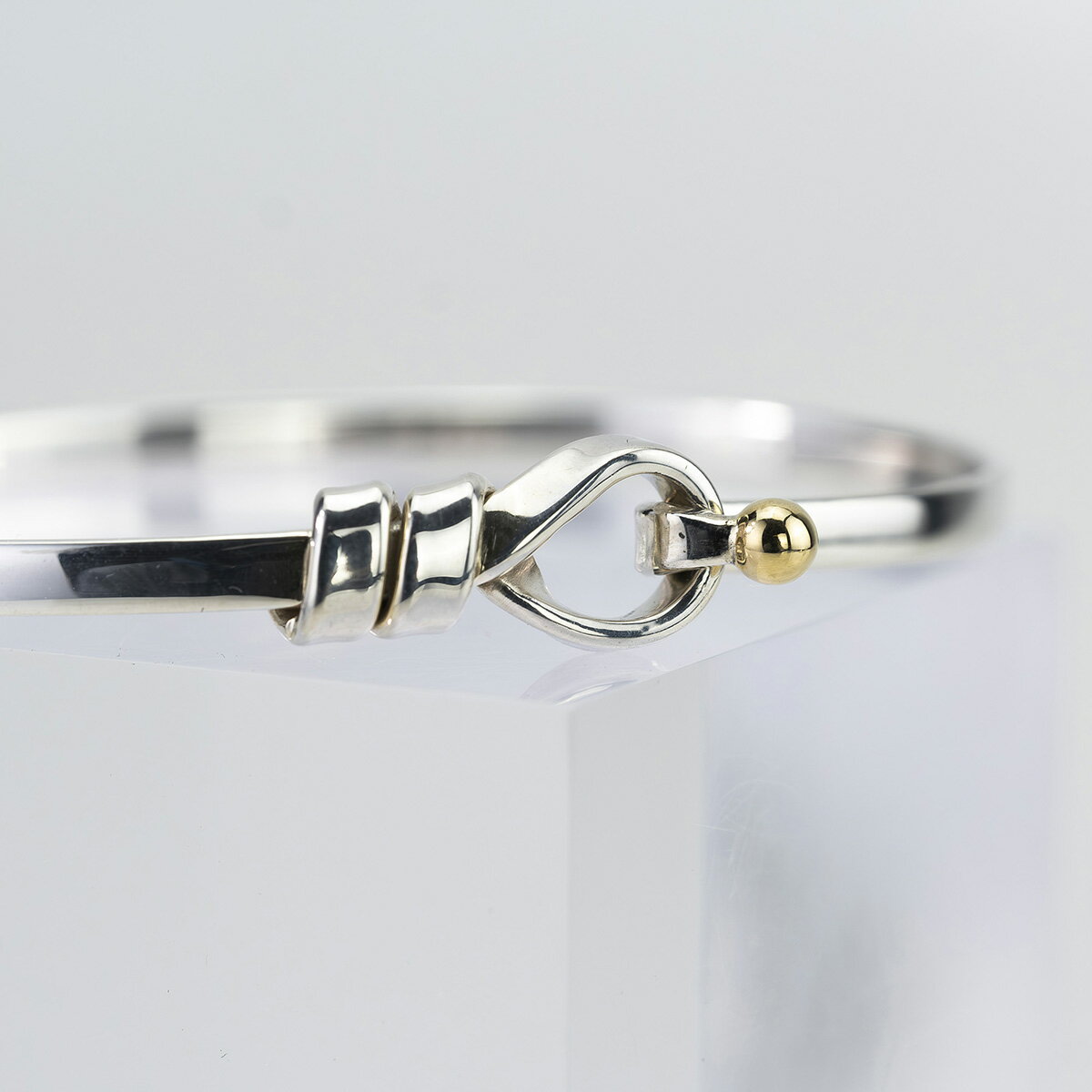 【箱付】ティファニー TIFFANY&Co. フック＆アイ ラブノット バングル シルバー ゴールド コンビ 925 750 内周17cm レディース アクセサリー【中古】