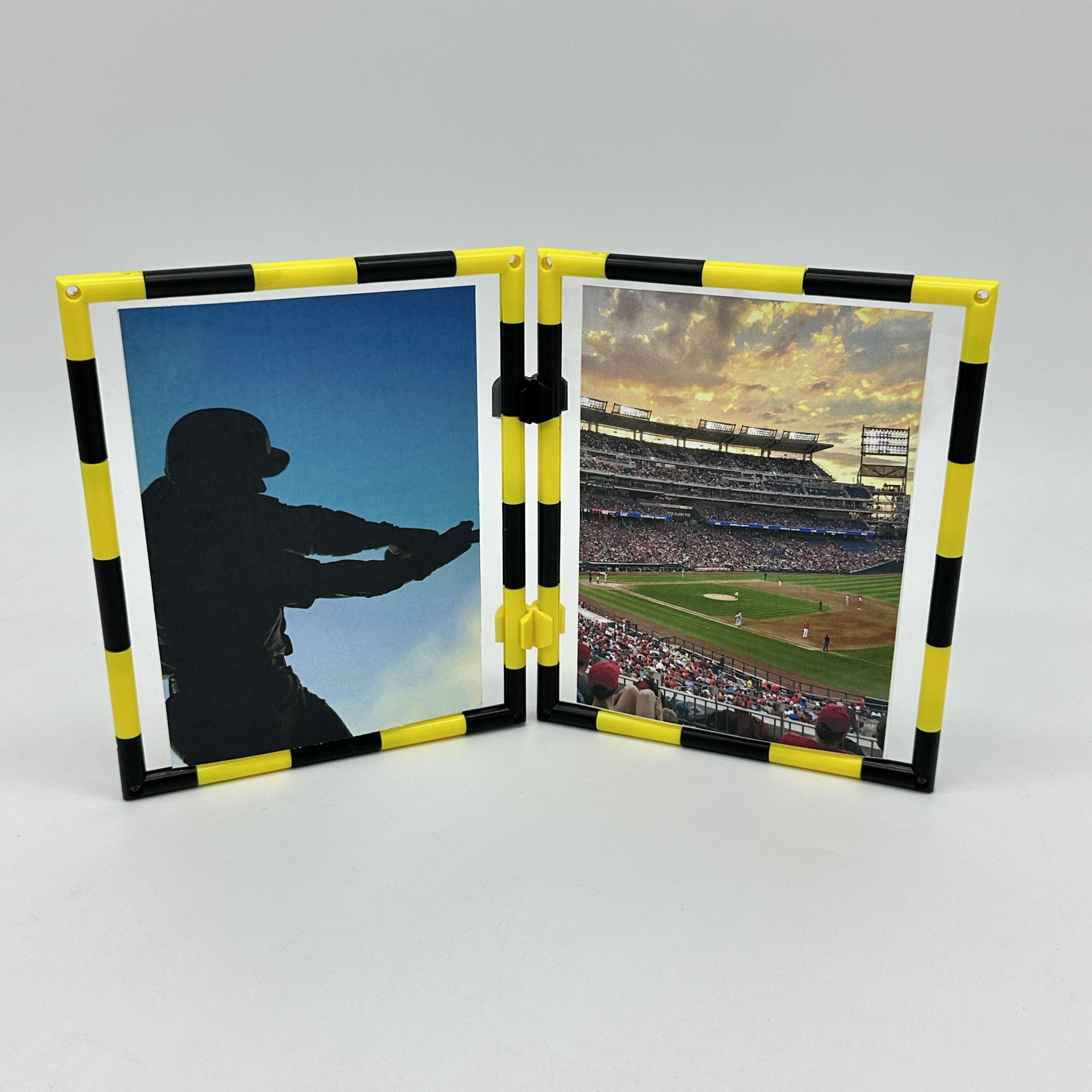 【虎柄フォトフレーム A6サイズ 2面セット】 ◆メール便無料◆ photostand　フォトパネル フォトフレーム 組立てキット 手作りキット 写真立て 組み換え自由 インテリア　お洒落　デザイン性 ニューノーマルブロック 父の日 タイガー tiger